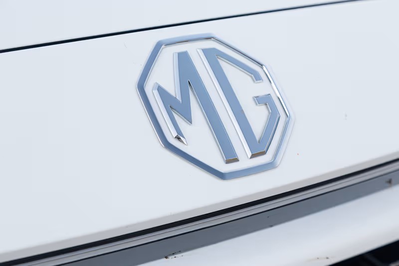 MG-ZS-PRO-3-scaled.jpg